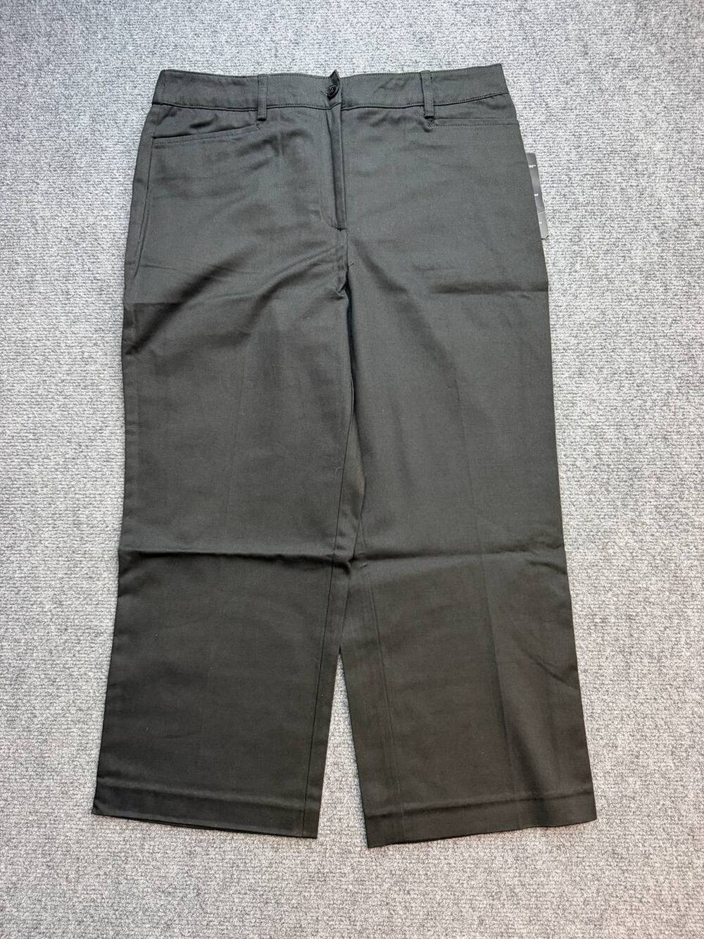 Sag Harbor Women’s 6P Petite Black Stretch Slimming Solution Capri Pants NWT